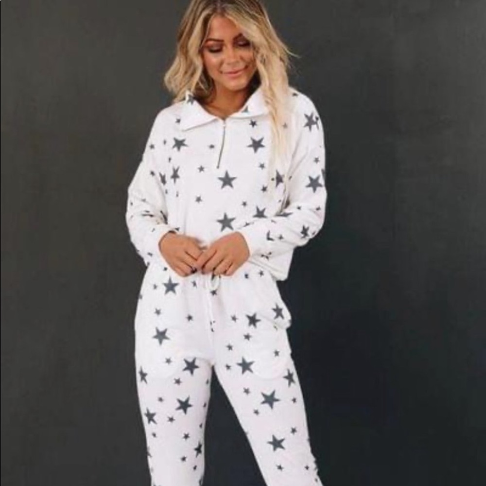 Seeing Stars Lounge Set